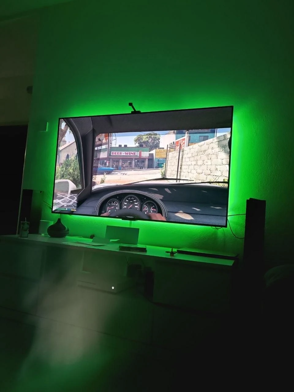 Xbox One S 500GB com dois jogos (FIFA 22 e GTA V) pronta a jogar – photo 12